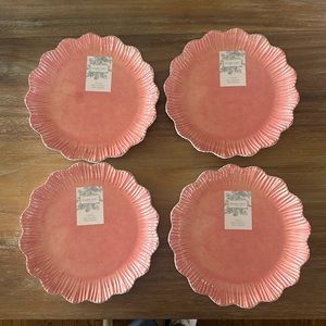 Pink scalloped flower melamine plates